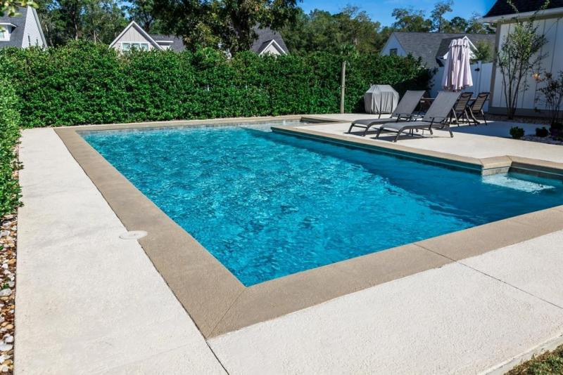 Filtration de piscine &agrave; Mouri&egrave;s, comment choisir le bon syst&egrave;me ?