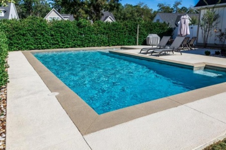 Filtration de piscine &agrave; Mouri&egrave;s, comment choisir le bon syst&egrave;me ?